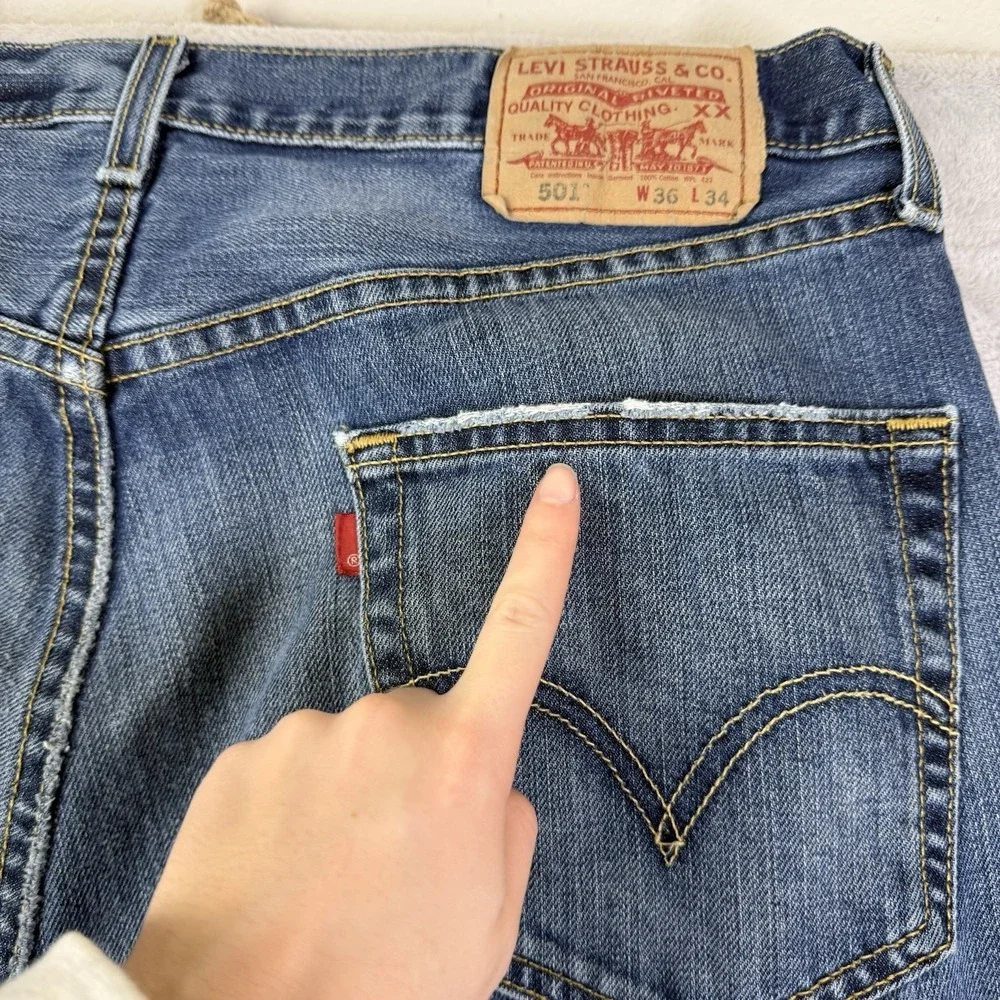 2000s Levis‎ 501 Jeans 36 x 34 Medium Wash Denim Button Fly Mexico Paper Tag